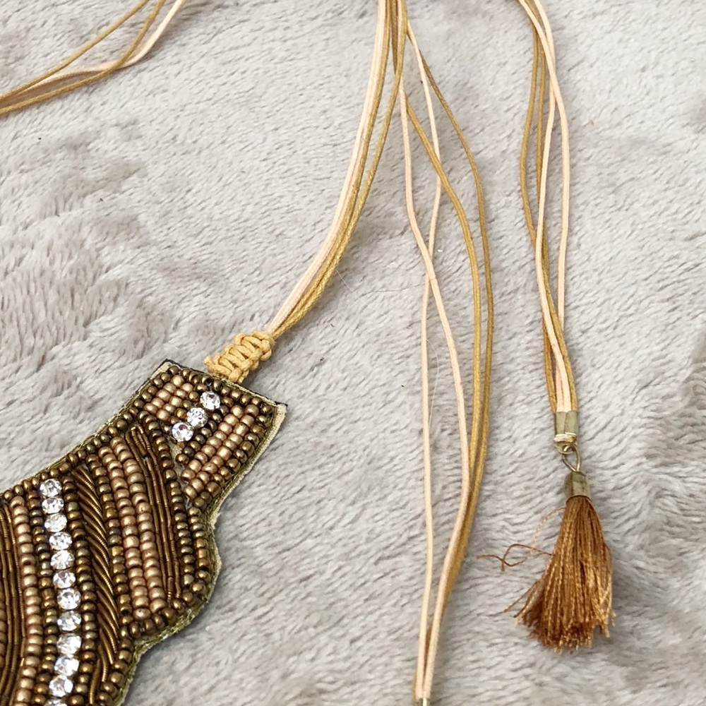 Brown/White Beaded Necklace - Picture 3 of 5
